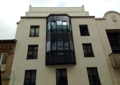 fasada szklana z profili stalowych Paryż