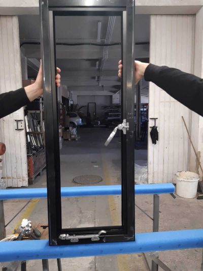 W50 window handle peg stay