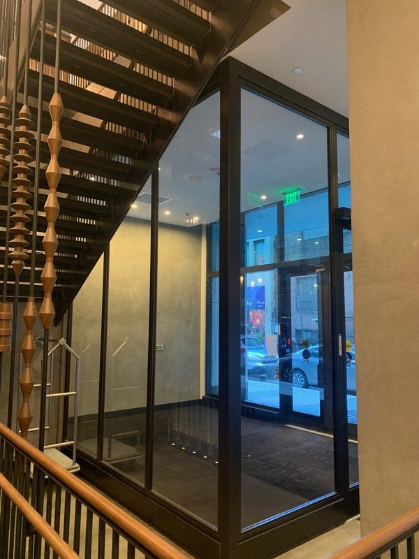 hyatt naroznik rotated